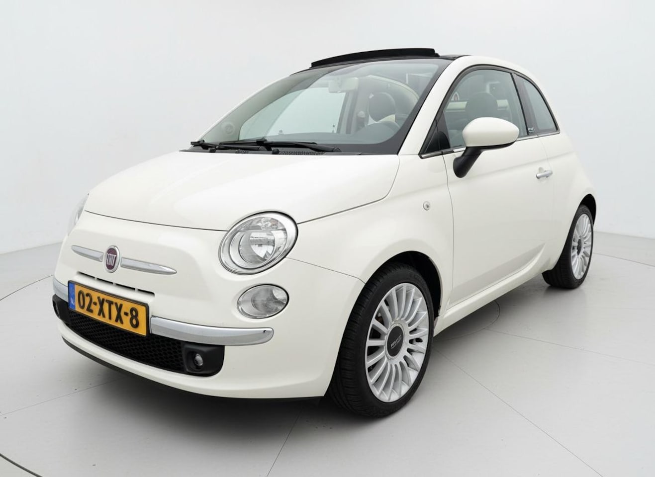 Fiat 500 C - 0.9 TwinAir Lounge AIRCO TREKHAAK PDC - AutoWereld.nl