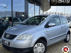 Volkswagen Fox - 1.4 Trendline 75PK | D Riem is Vervangen | Nette Staat | Weinig Kilometers | 2 Sleutels |