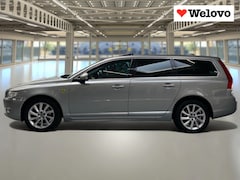 Volvo V70 - 2.0 D4 Summum Stoel koeling+verwarming, trekhaak, schuifdak