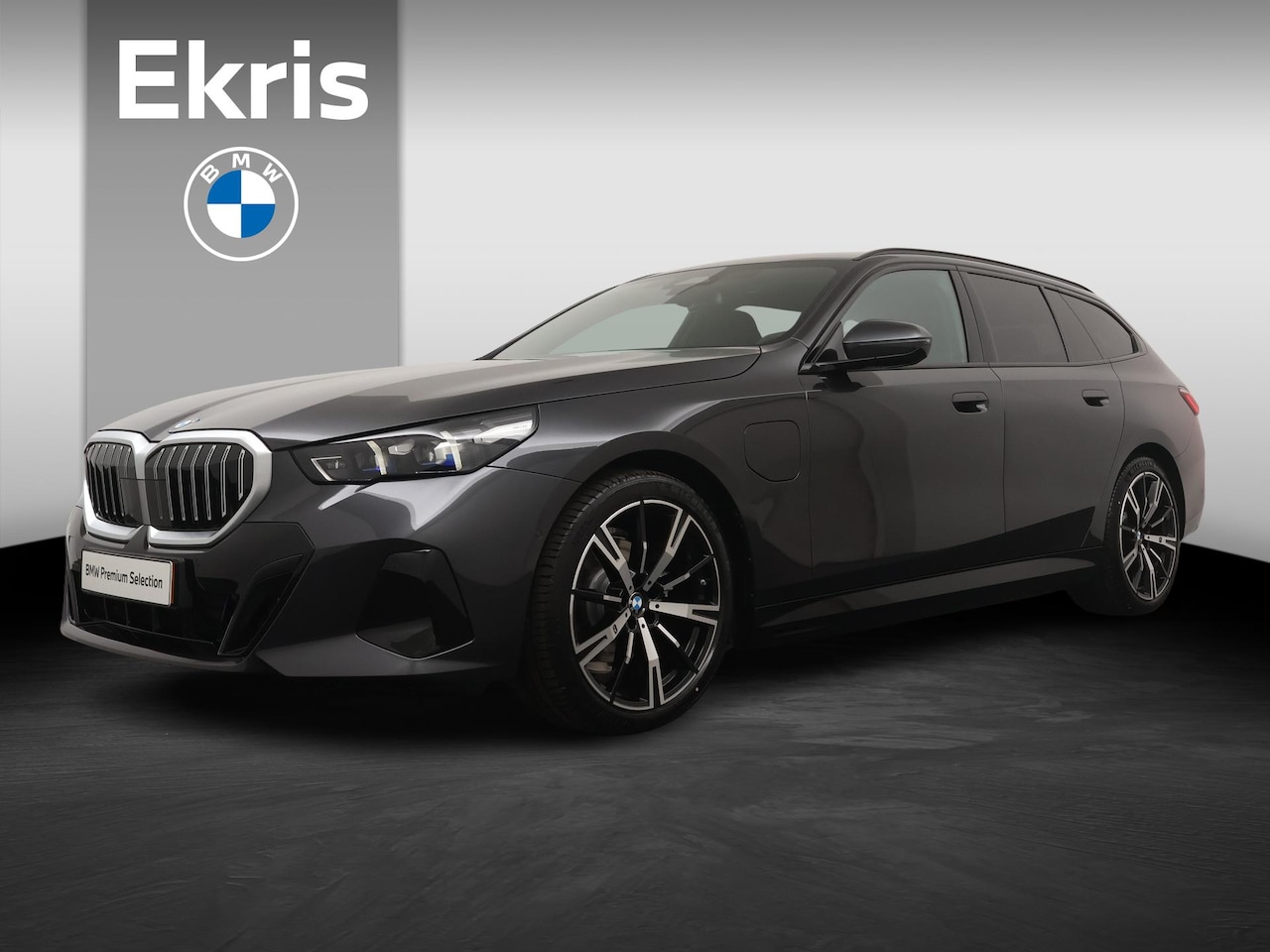 BMW 5-serie Touring - 530e | M Sportpakket | Trekhaak - AutoWereld.nl