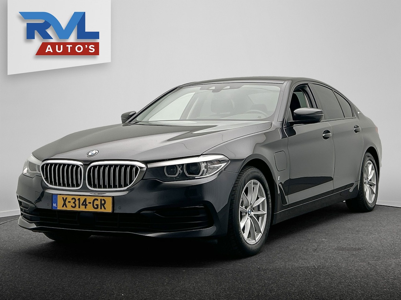 BMW 5-serie - 530e iPerformance High Executive Leder Adaptieve/Cruise Camera - AutoWereld.nl