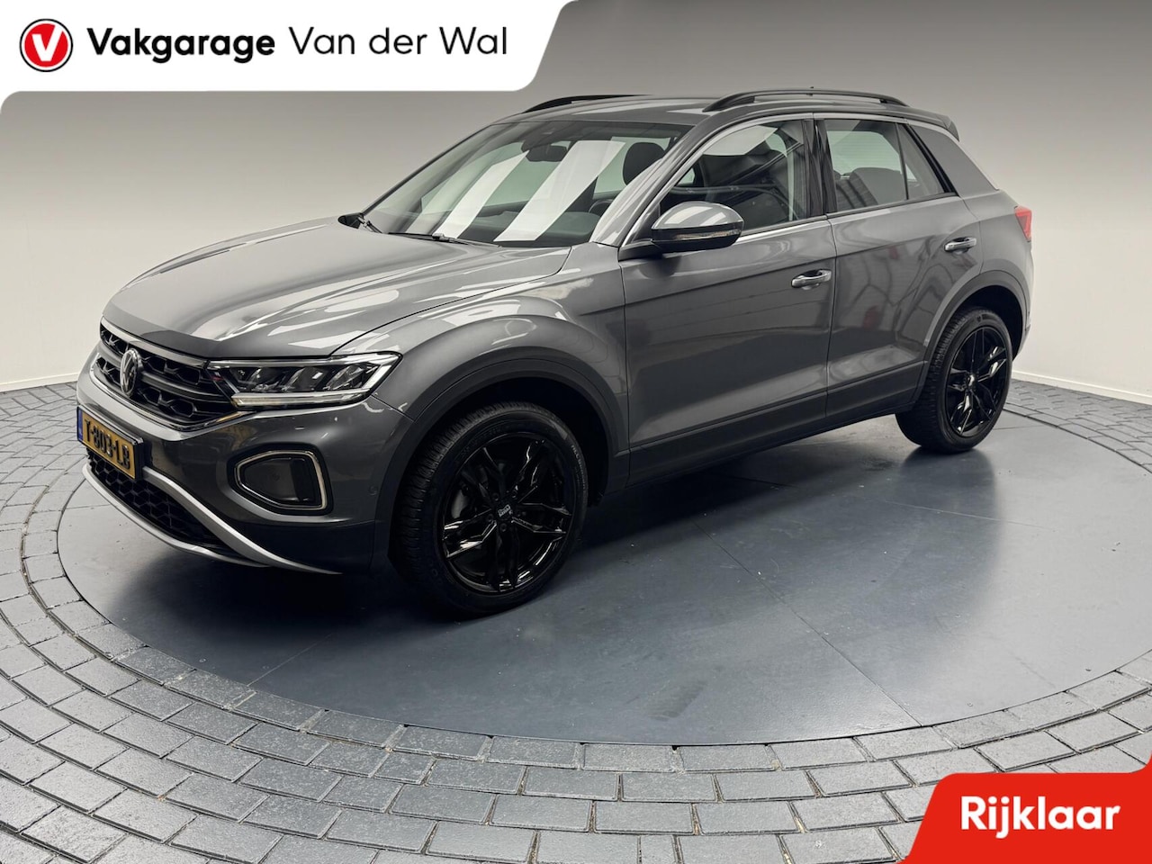 Volkswagen T-Roc - 1.0 TSi Style Trekhaak-Navigatie-Adapt.Cr.contr-Clima-Carplay-Camera-Stoelverwarming-LED-P - AutoWereld.nl