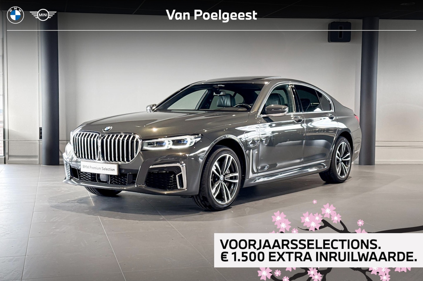 BMW 7-serie - 745e High Executive | M Sport | Glazen Schuif-/kanteldak | Head-up Display | Stoelventilat - AutoWereld.nl