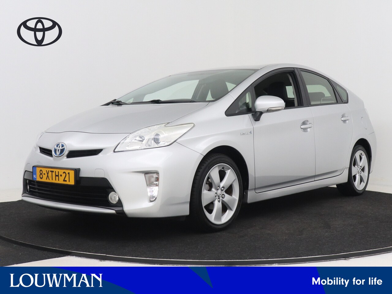 Toyota Prius - 1.8 Business 1e eigenaar | Lage kmstand | Dealer onderhouden | Trekhaak - AutoWereld.nl