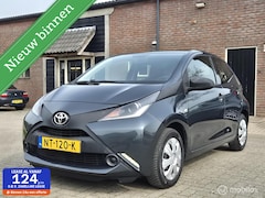 Toyota Aygo - 1.0 VVT-i x Fun I Trekhaak I Airco I CV I Cruise