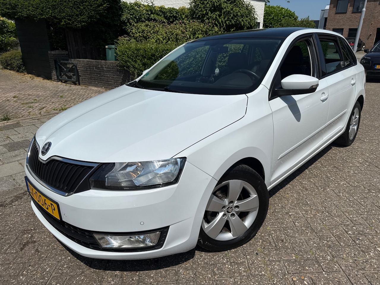 Skoda Rapid Spaceback - 1.2 TSI Greentech JOY 1.2 TSI Greentech JOY - AutoWereld.nl
