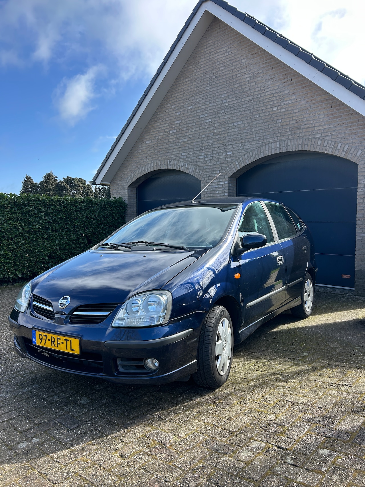Nissan Almera Tino - 1.8 Acenta - AutoWereld.nl