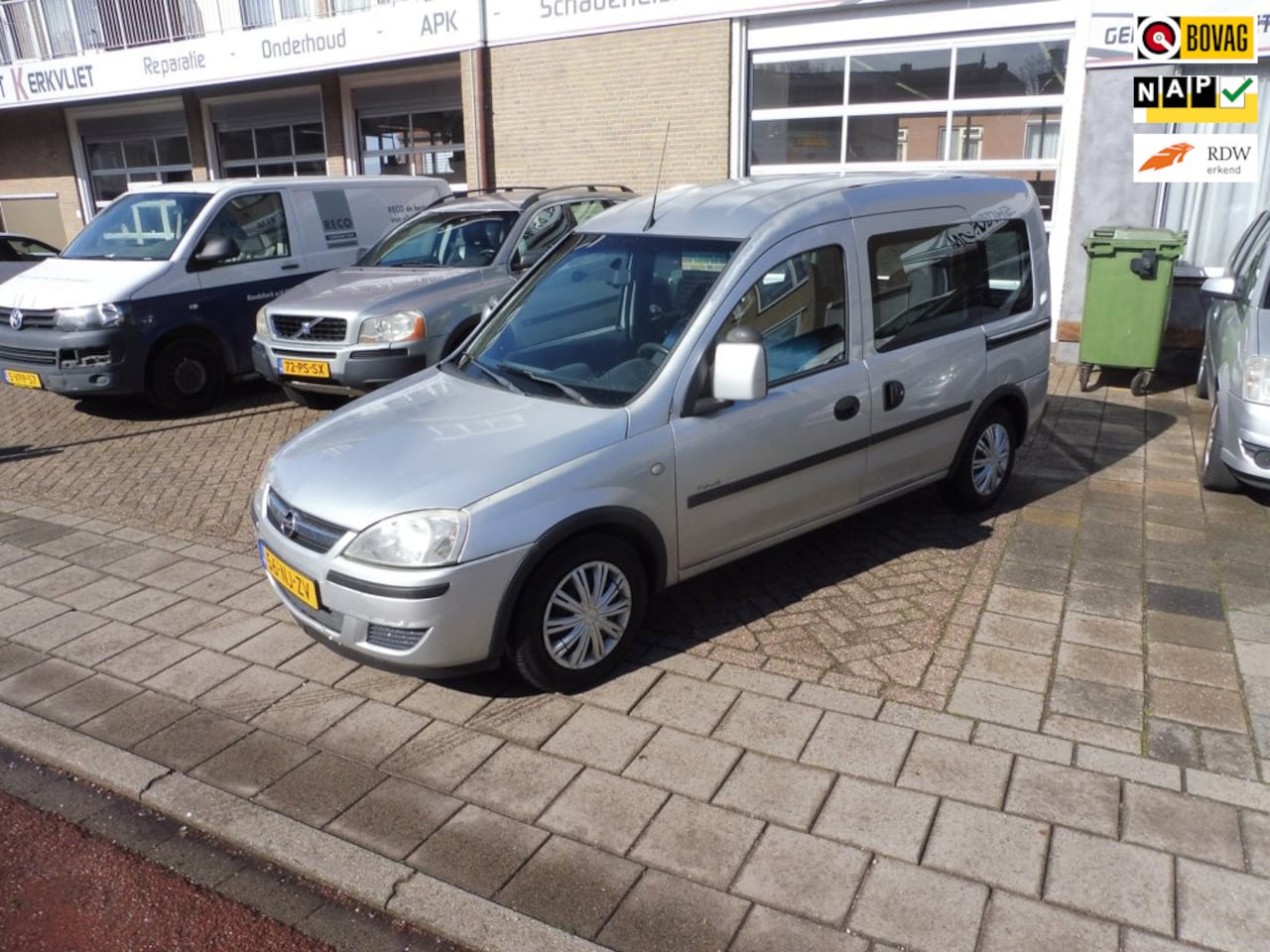 Opel Tour - 1.6 Njoy Benzine/ NW APK - AutoWereld.nl