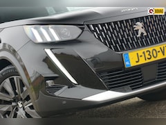 Peugeot 2008 - 1.2 PT GT-Line | Noir Perla Nera | AppleCarplay/Nav/Cruise/Stoelverwarming/Camera - Sporti