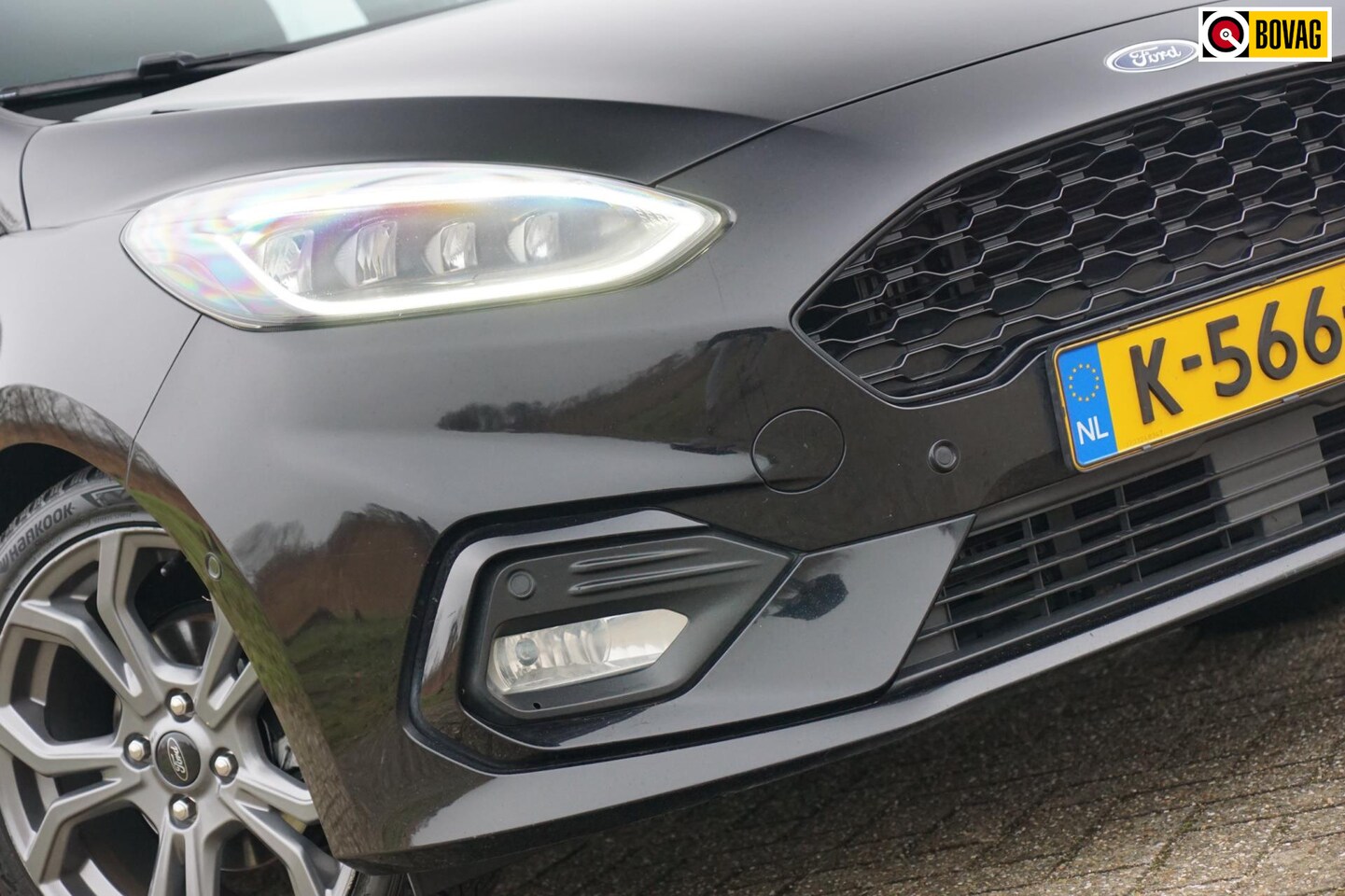 Ford Fiesta - 1.0 EcoBoost Hybrid ST-Line X | Panther Black | Leder/Full-LED/Winterpack/Carplay - Super - AutoWereld.nl