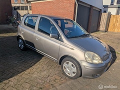 Toyota Yaris - 1.0 VVT-i S-Line