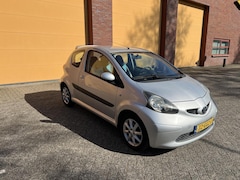 Toyota Aygo - 1.0-12V +