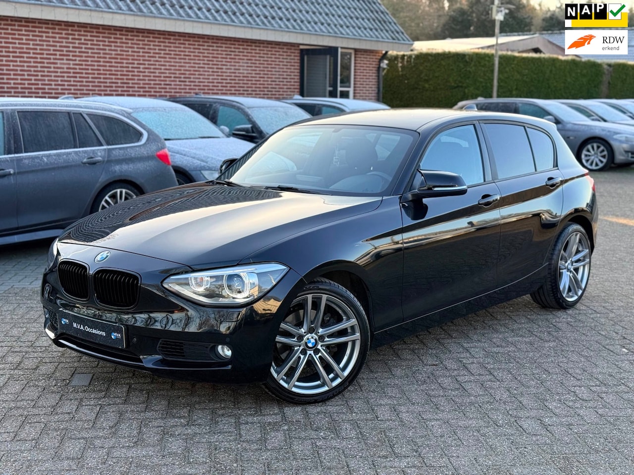 BMW 1-serie - 118i Business Sport|Nieuwe Ketting + Klepseals|Navigatie|Airco|18 inch |Xenon|Nette staat. - AutoWereld.nl