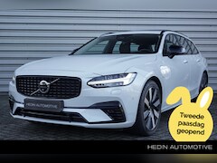 Volvo V90 - 2.0 T8 Plug-in hybrid AWD Ultra Dark | 2100 kg trekgewicht | Trekhaak elektrisch | Panoram