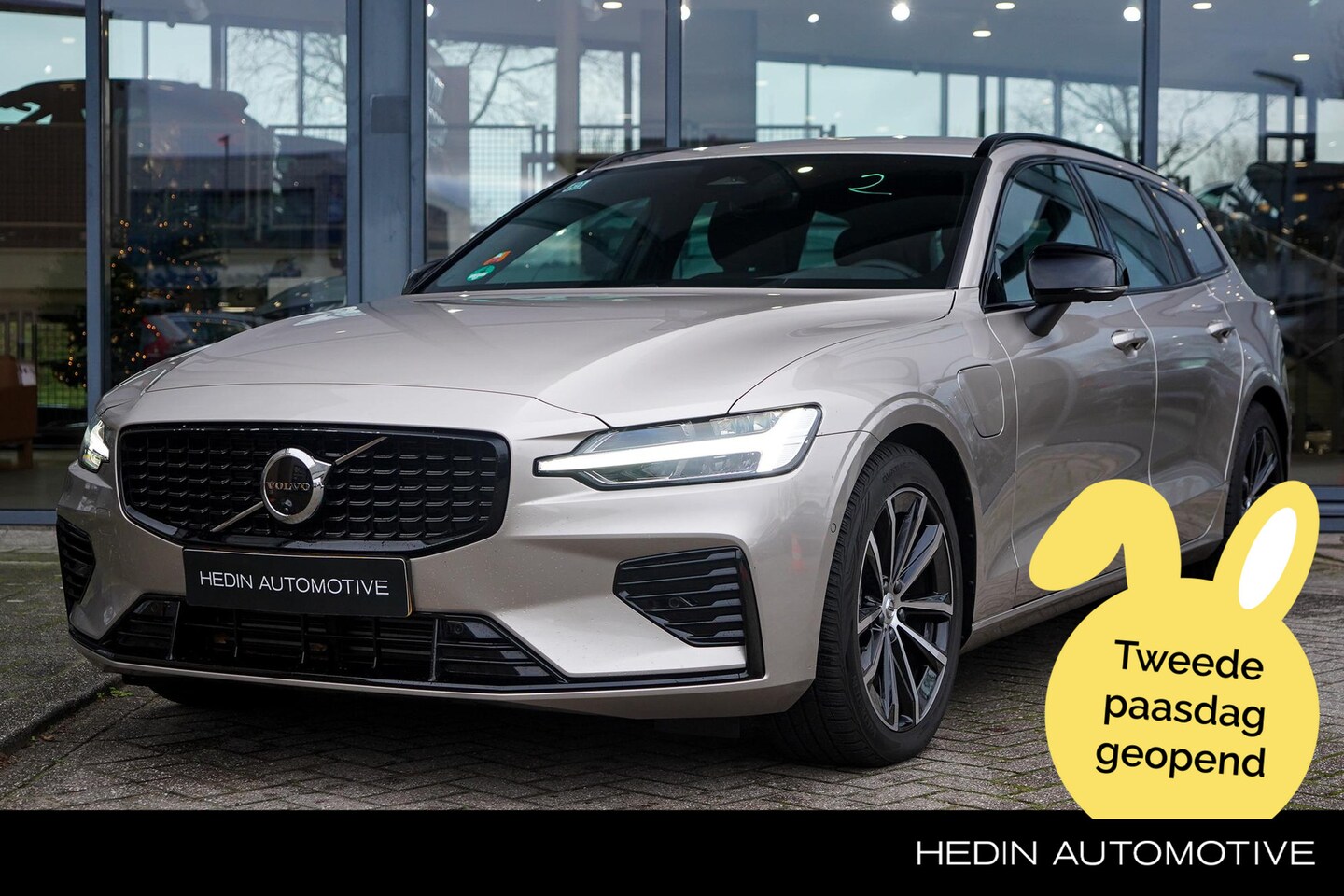 Volvo V60 - 2.0 T6 Plug-in hybrid AWD Plus Dark | 2.000 kg trekgewicht | Trekhaak elektrisch | Sportst - AutoWereld.nl