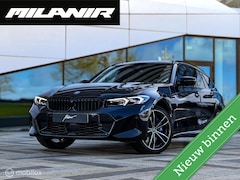 BMW 3-serie Touring - 330e Xdrive M Sport |Pano|Carbon|HUD|H&K