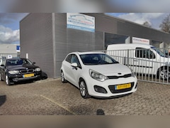 Kia Rio - 1.2 CVVT Super Pack Camera - Schuifkanteldak - pdc