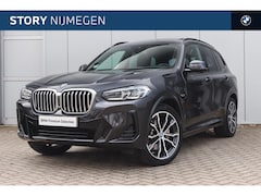 BMW X3 - xDrive30e High Executive M Sport Automaat / Trekhaak / Panoramadak / Sportstoelen / Comfor