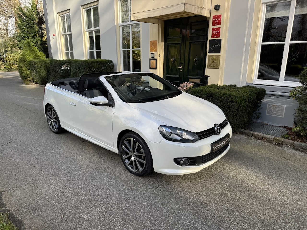 Volkswagen Golf Cabriolet - 1.4 TSI 1.4 TSI, CarPlay, Leder, Dodehoek - AutoWereld.nl