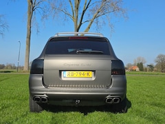 Porsche Cayenne - 4.5 Turbo