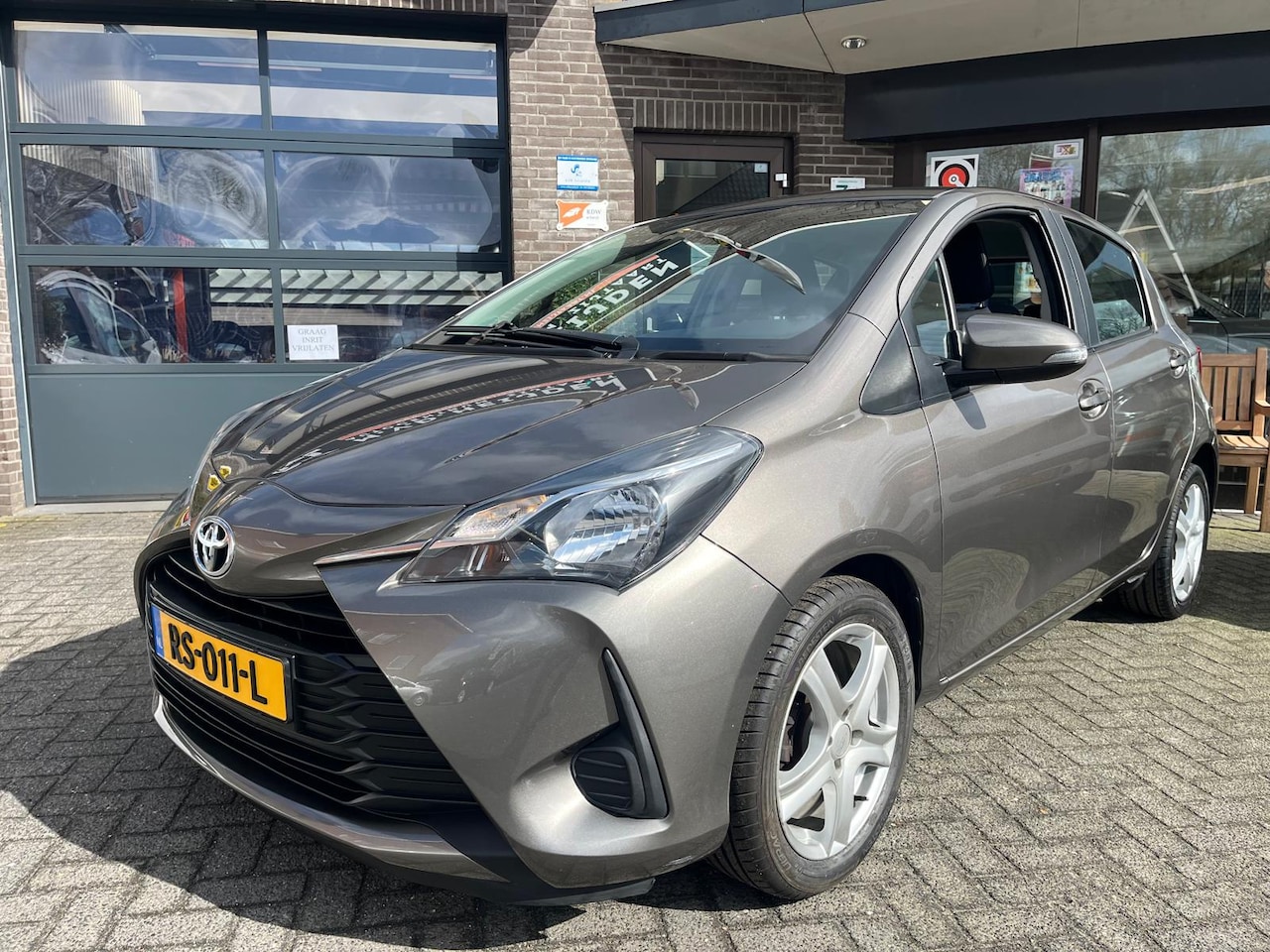 Toyota Yaris - 1.0 VVTI 5-drs. Comfort Perfect onderhouden! - AutoWereld.nl