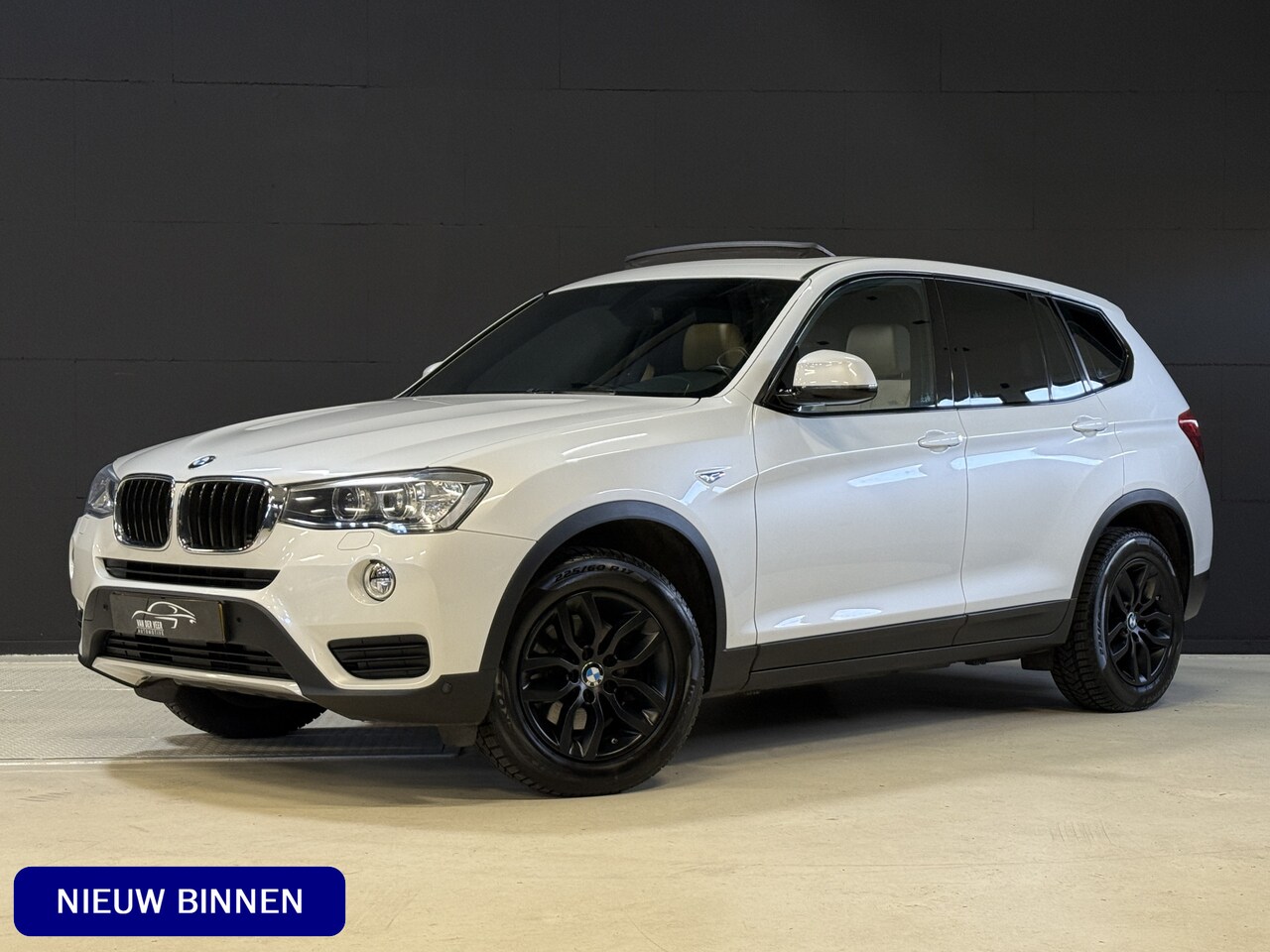 BMW X3 - xDrive20i | Panoramadak | Stoelverwarming | Leder | Xenon - AutoWereld.nl