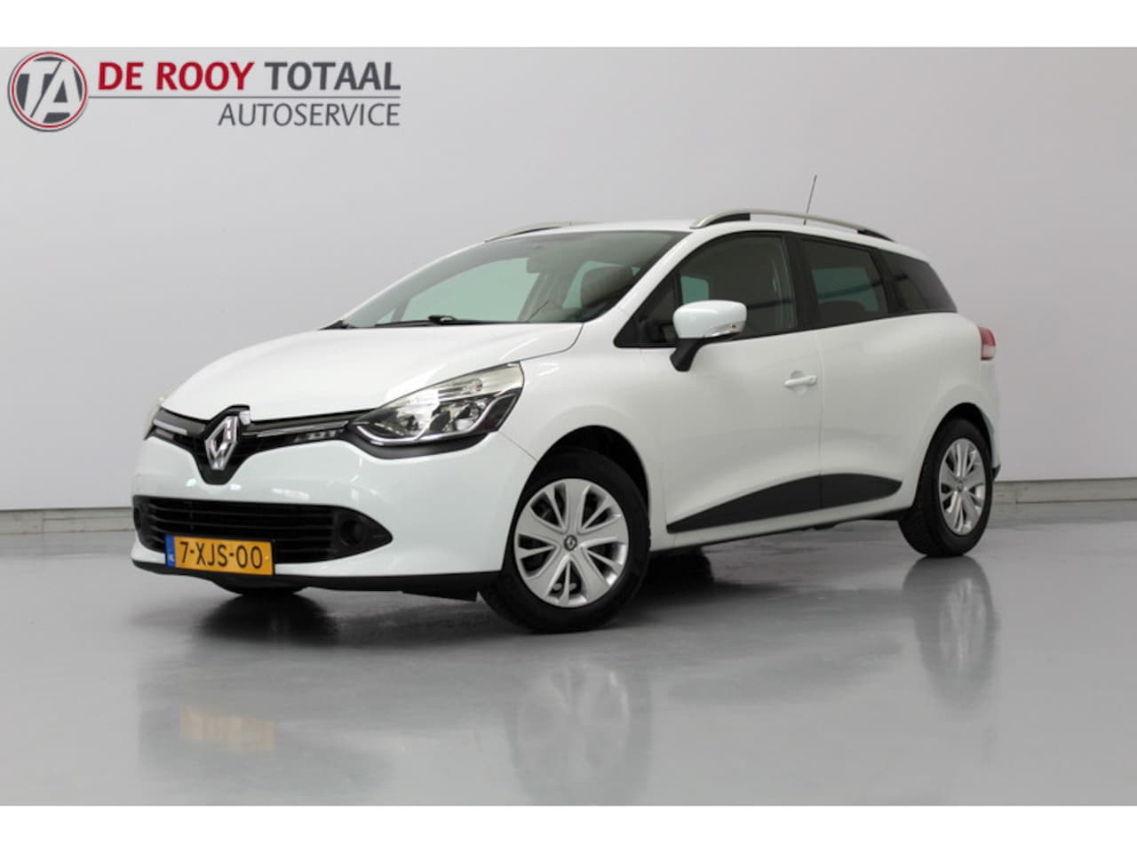 Renault Clio Estate - 0.9 TCe Expression 0.9 TCe Expression 90PK, RIJKLAAR | AIRCO | CRUISE CONTROLE | NAVIGATIE | BLUETOOTH - AutoWereld.nl
