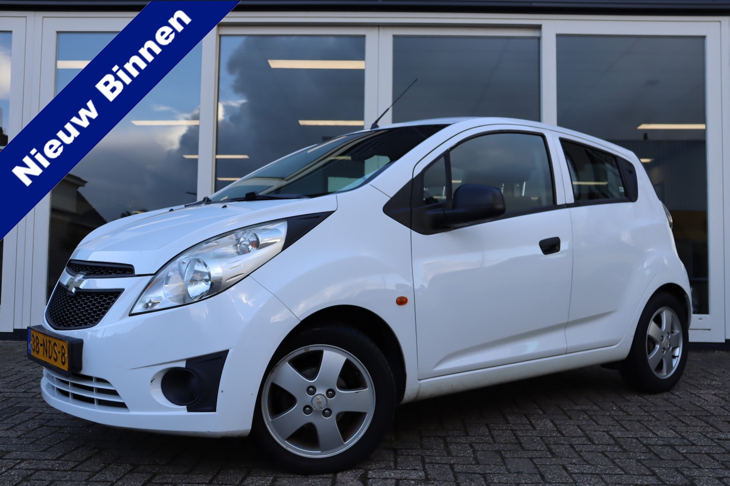 Chevrolet Spark - 1.0 16V LS 1.0 16V LS, Airco, Elek. pakket, LMV, NAP, Prijs is Rijklaar inc Nieuwe APK & Beurt - AutoWereld.nl