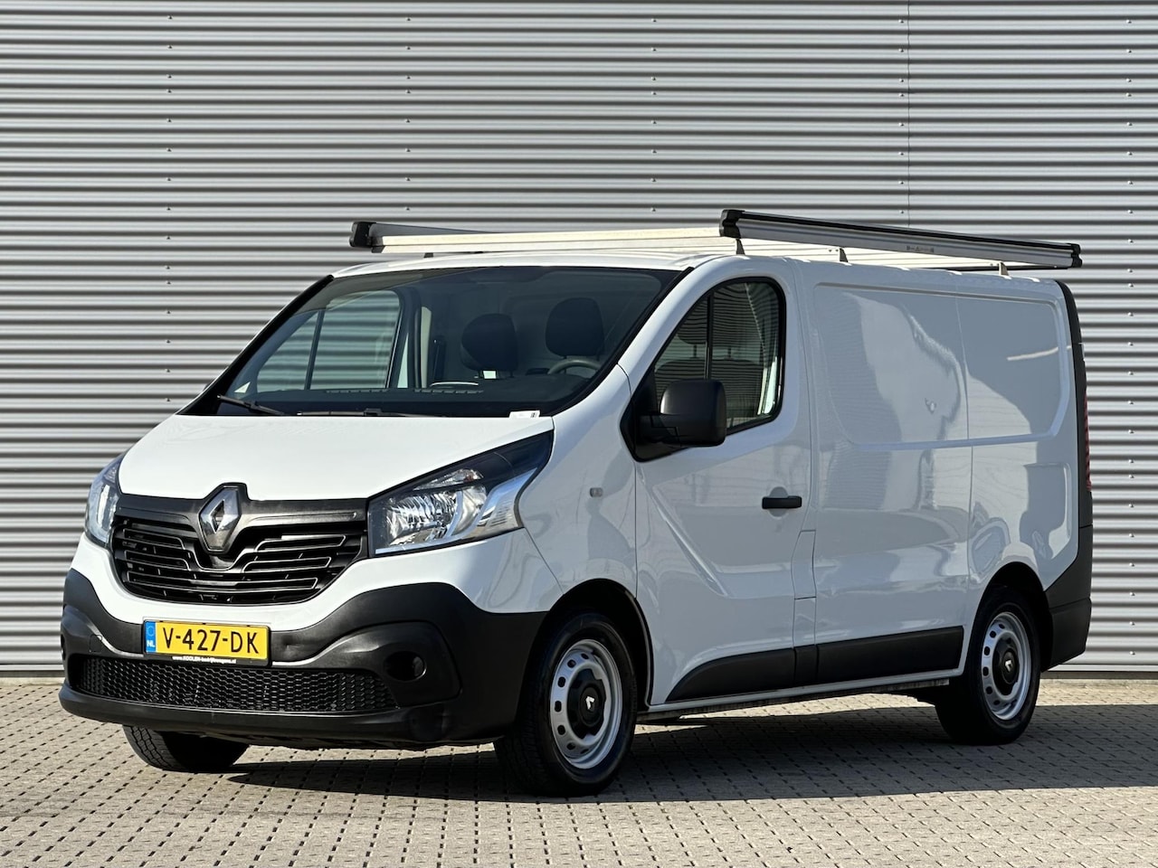 Renault Trafic - 1.6 dCi T27 L1 trekhaak|airco|navi - AutoWereld.nl