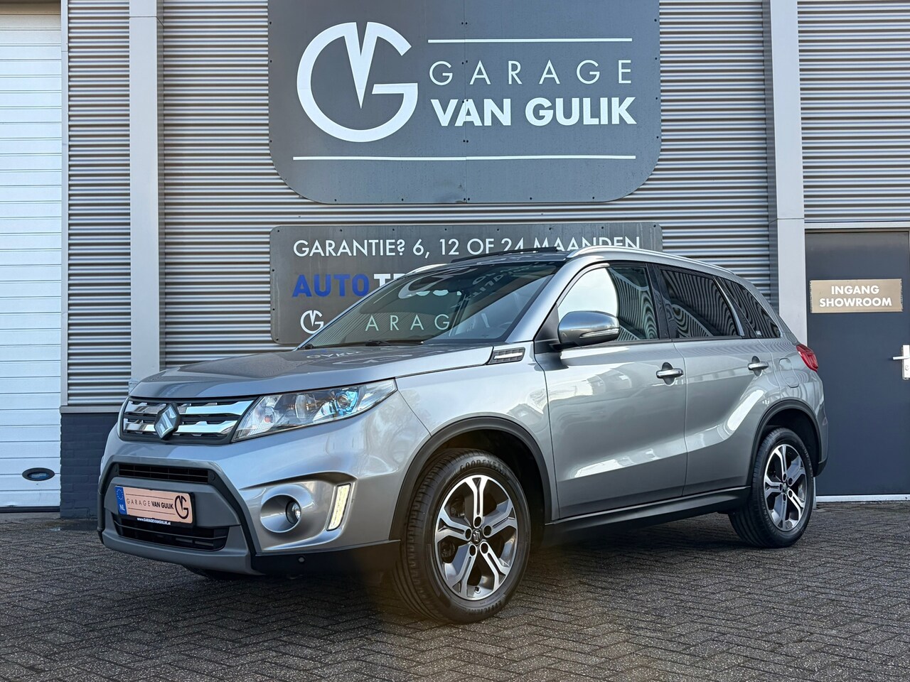 Suzuki Vitara - 1.6 Exclusive 120PK Panodak,Navi,Clima,AdaptiveCruise,Isofix,Carplay,Camera,ElektrRamen+Sp - AutoWereld.nl