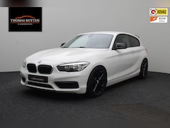 BMW 1-serie - 118i 2016 | Climate control | Navigatie | Bluetooth | Lichtmetaal | PDC | Regen + Lichtsen