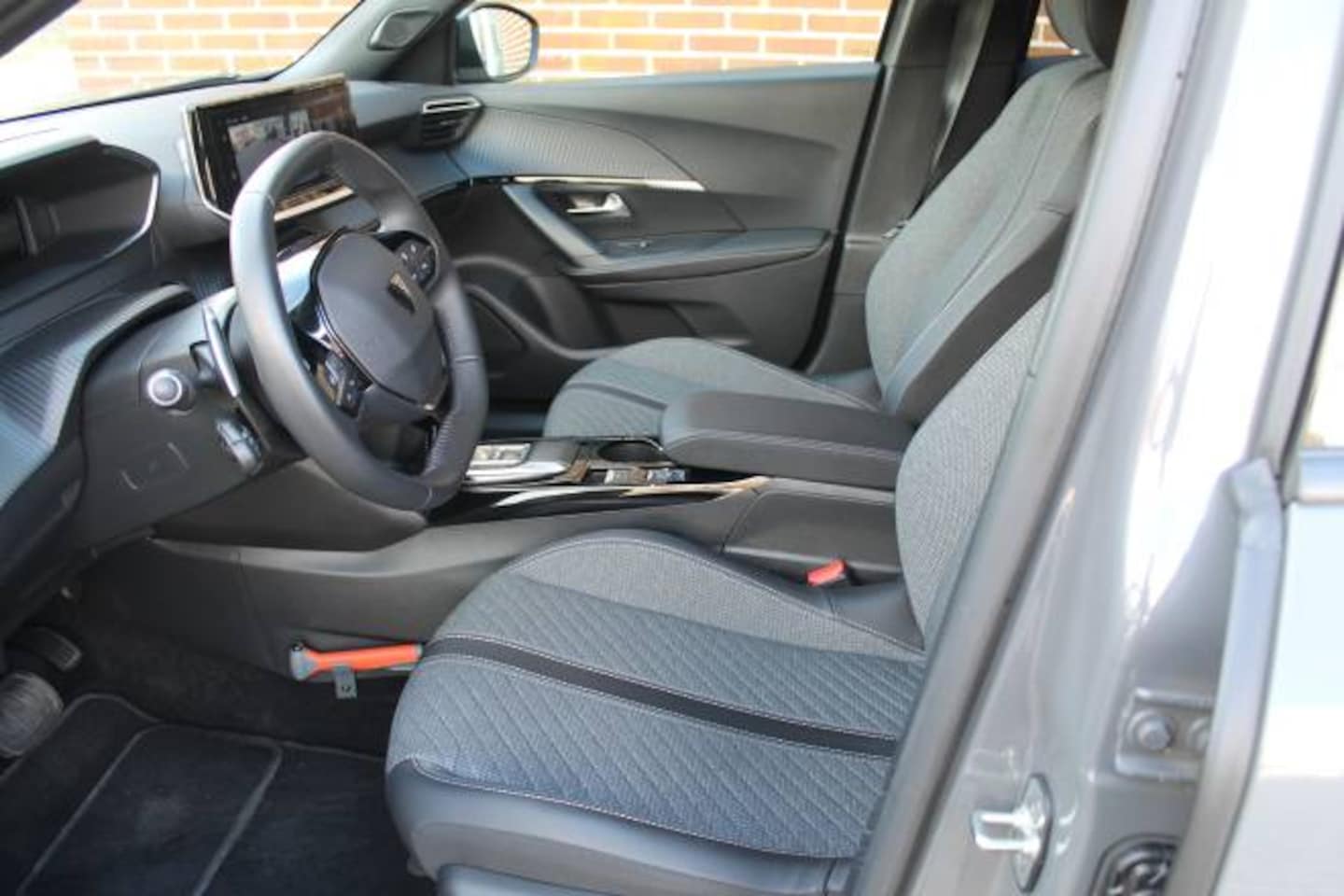 Peugeot 2008 - 1.2 PureTech Allure 1.2 Puretech 130pk Allure