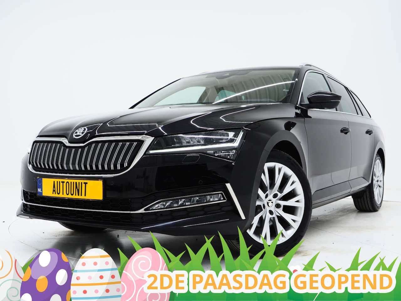 Skoda Superb Combi - 1.4 TSI iV 218PK Style | Leder/Alcantara | Trekhaak | Massage | Camera | Adaptive Cruise | - AutoWereld.nl