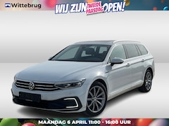 Volkswagen Passat Variant - 1.4 TSI PHEV 218pk GTE DSG Automaat / Panorama dak / LM 18 inch / IQ LED Matrix / 360 Came