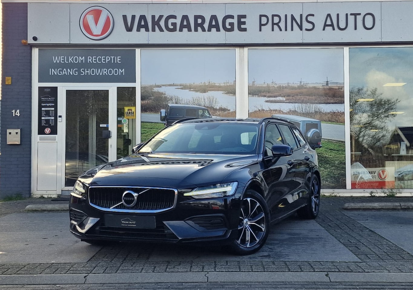 Volvo V60 - 2.0 B3 Momentum Advantage |BTW AUTO|NAVI|CAMERA|CRUISE|FULL-LED|DEALER ONDERHOUD|ORIG. NL| - AutoWereld.nl