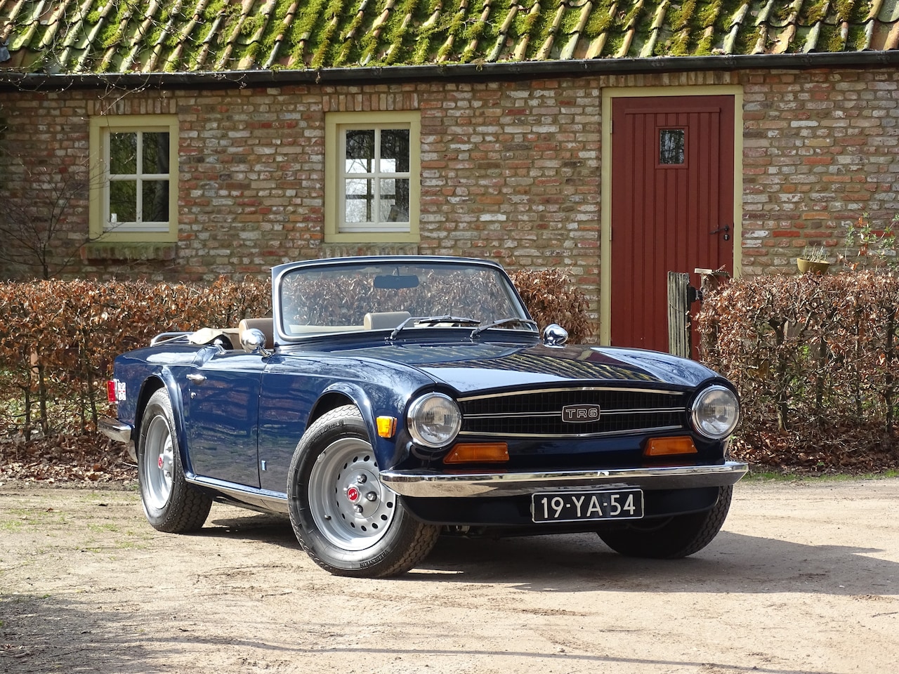 Triumph TR6 - Soft Top 1974 | 2.5l 6-cilinder | Overdrive - AutoWereld.nl