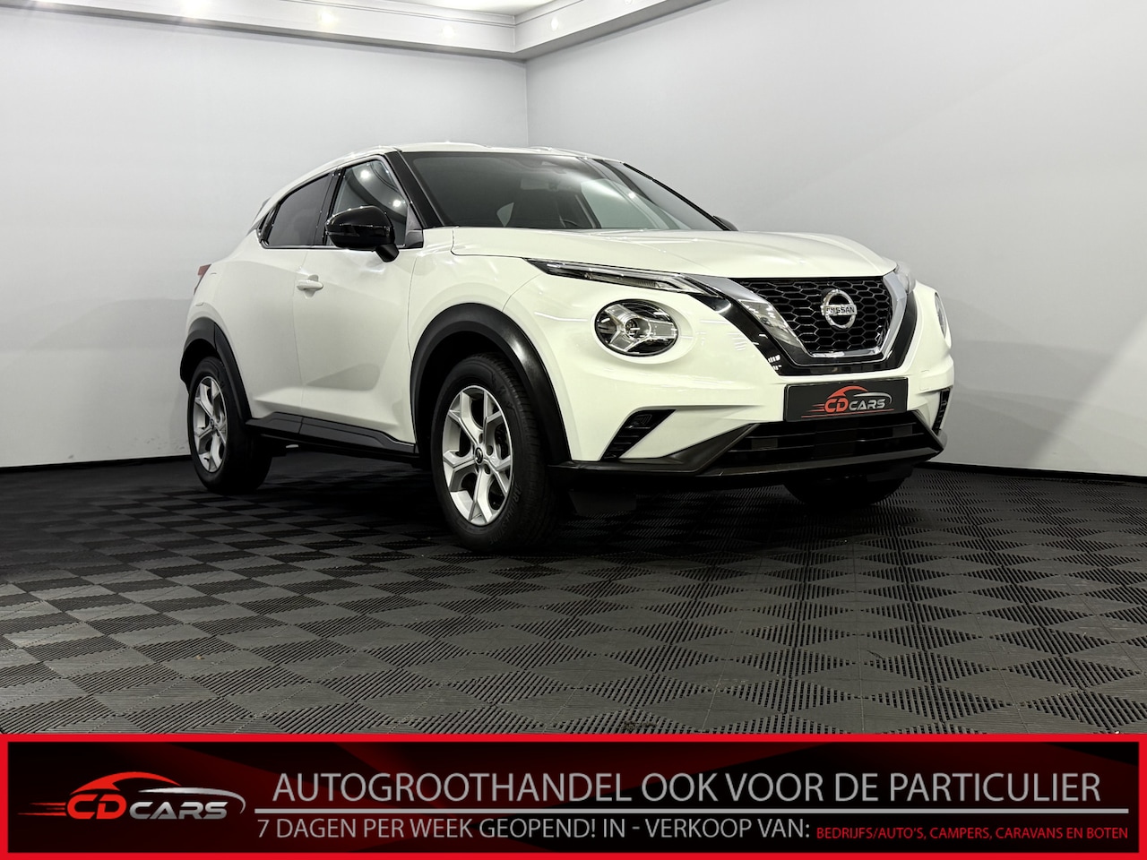 Nissan Juke - 1.0 DIG-T N-Connecta Camera, Apple carplay, Keyless start, Cruise control, Clima, A start - AutoWereld.nl