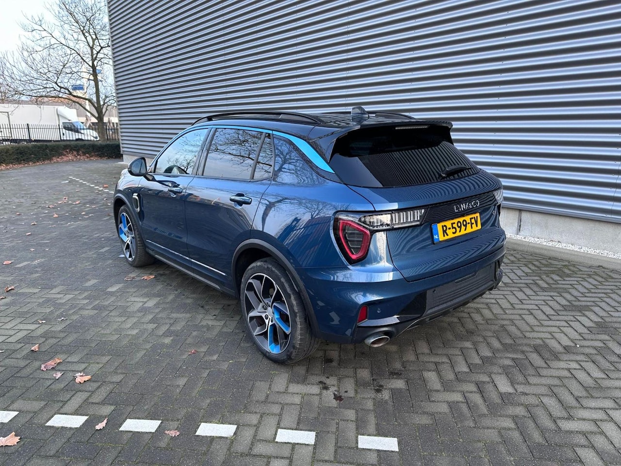 Lynk & Co 01 - 1.5 Plug-In Hybrid (PHEV) | Apple Carplay | Android Auto | Panoramadak | Elektrisch schuif - AutoWereld.nl