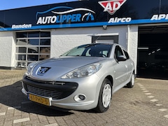 Peugeot 206 - 1.4 XS /Nieuwe apk bij aflevering/5 drs/Trekhaak/All season banden