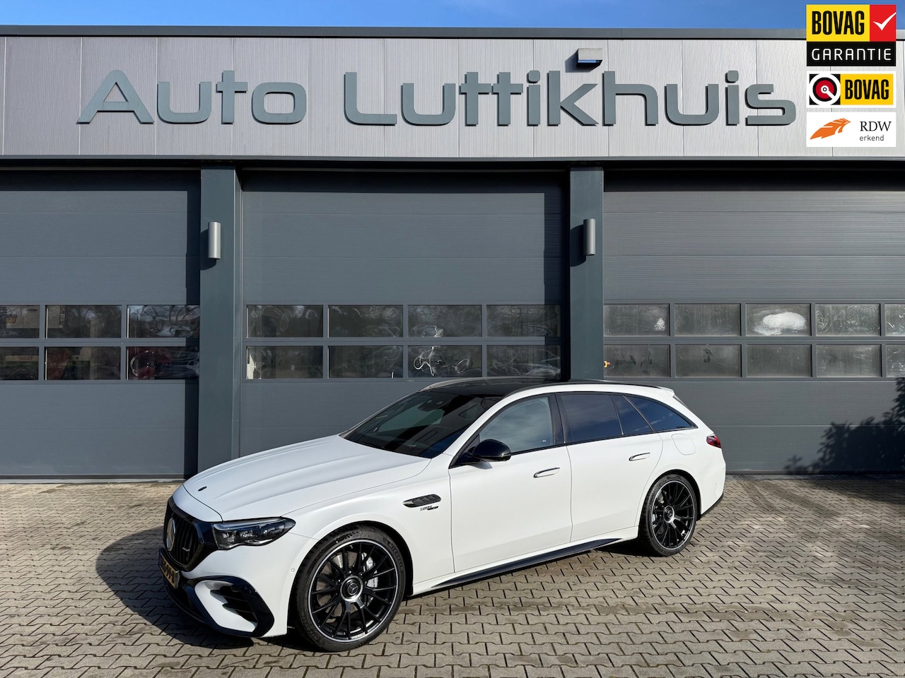 Mercedes-Benz E-klasse Estate - AMG 53 4MATIC+ Performance Pano Memory Burmeister headup - AutoWereld.nl