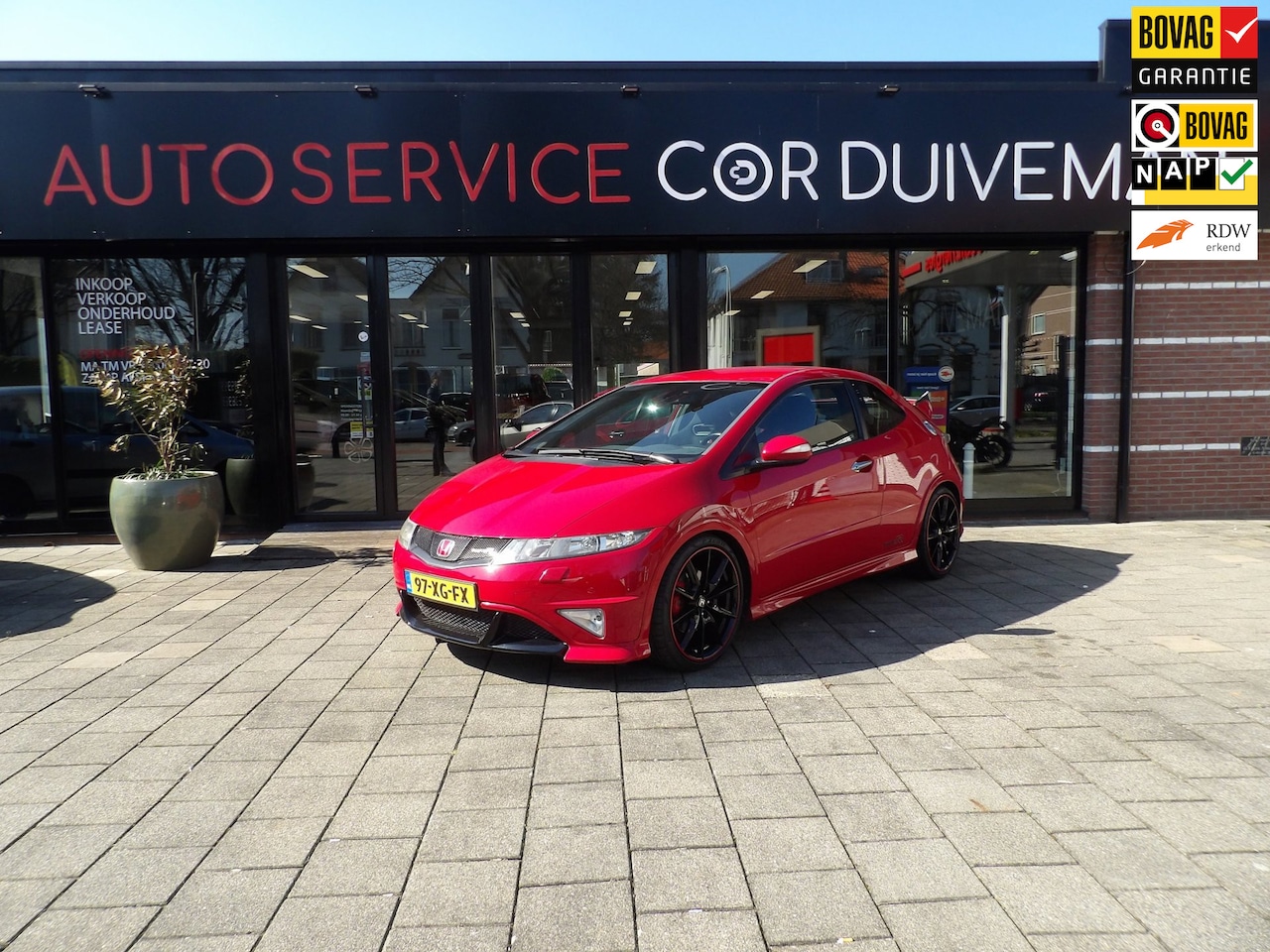 Honda Civic - 2.0 Type R NETTE ONDERHOUDEN TYPE R //NIEUWE VELGEN 19 INC EN BANDEN /UITLAAT SYSTEEM EN P - AutoWereld.nl