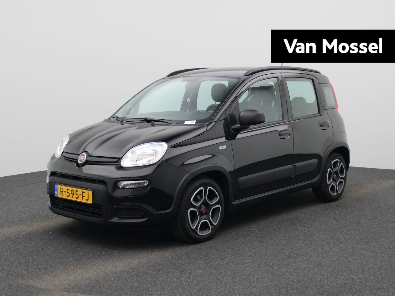 Fiat Panda - 1.0 Hybrid City Life | Bluetooth | Apple Carplay / Android Auto | Airco | DAB | - AutoWereld.nl