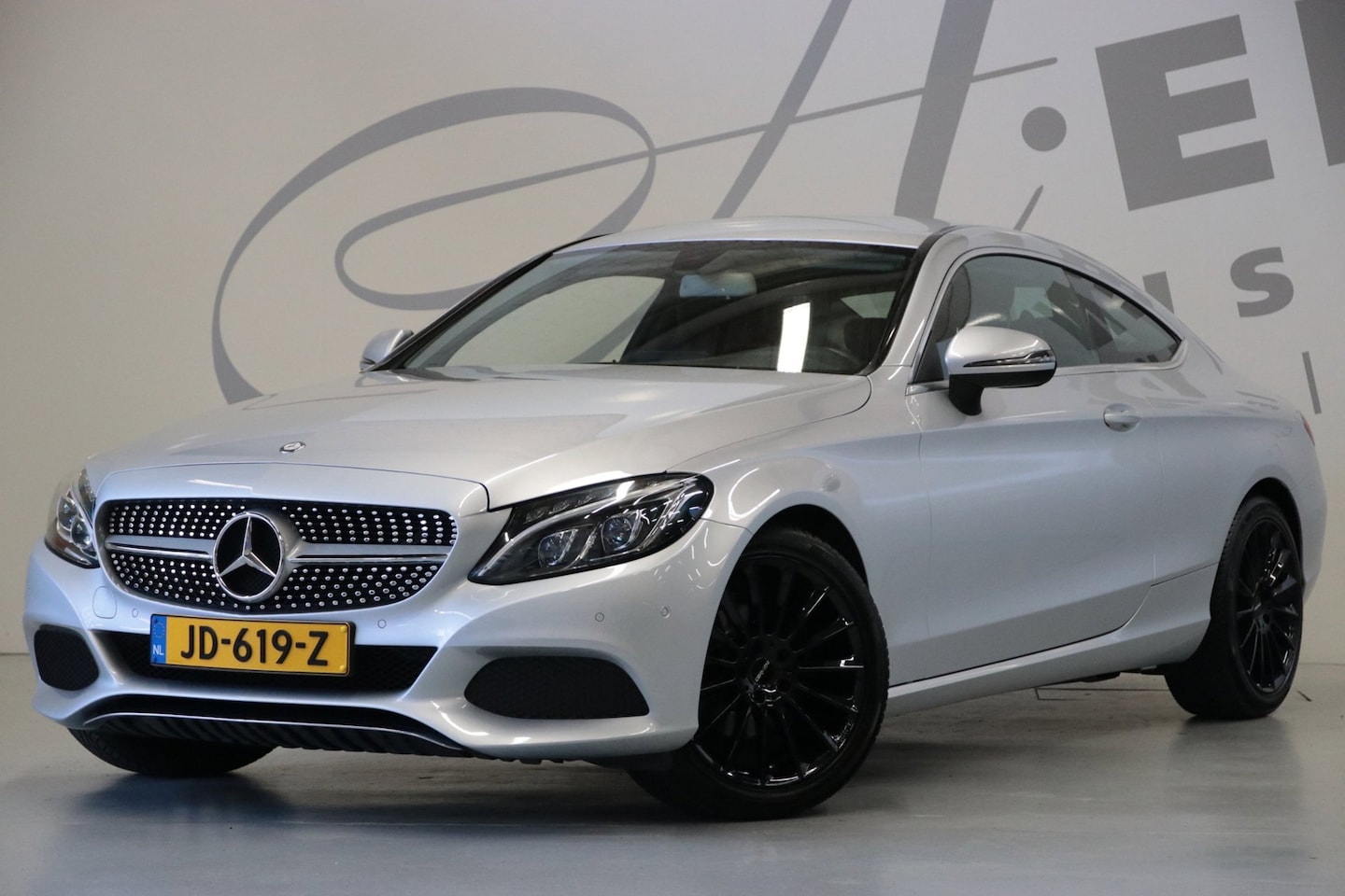 Mercedes-Benz C-klasse Coupé - 180 Ambition/ Achteruitrijcamera/ Led koplampen - AutoWereld.nl