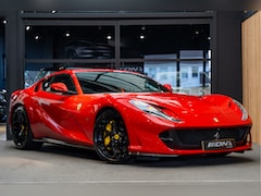 Ferrari 812 Superfast - Lift Full Carbon 6.5 V12 Superfast Passenger Display HELE