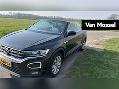 Volkswagen T-Roc Cabrio - 1.5 TSI R-Line 150 PK| Dealeronderhouden | Trekhaak | Stoelverwarming | Stuurwielverwarmin