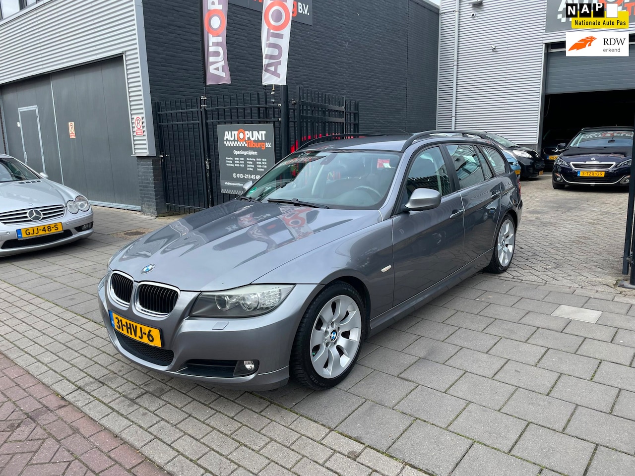 BMW 3-serie Touring - 318d High Executive 2e Eig! Trekhaak Airco NAP APK - AutoWereld.nl