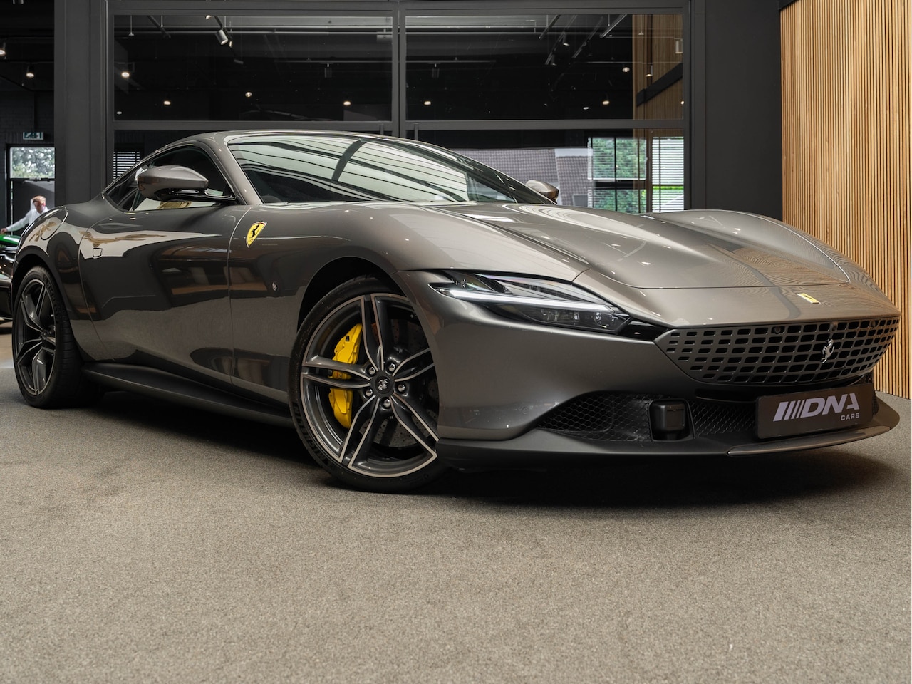 Ferrari Roma - V8 Historic Colour Carbon Roma 3.9 V8 HELE - AutoWereld.nl