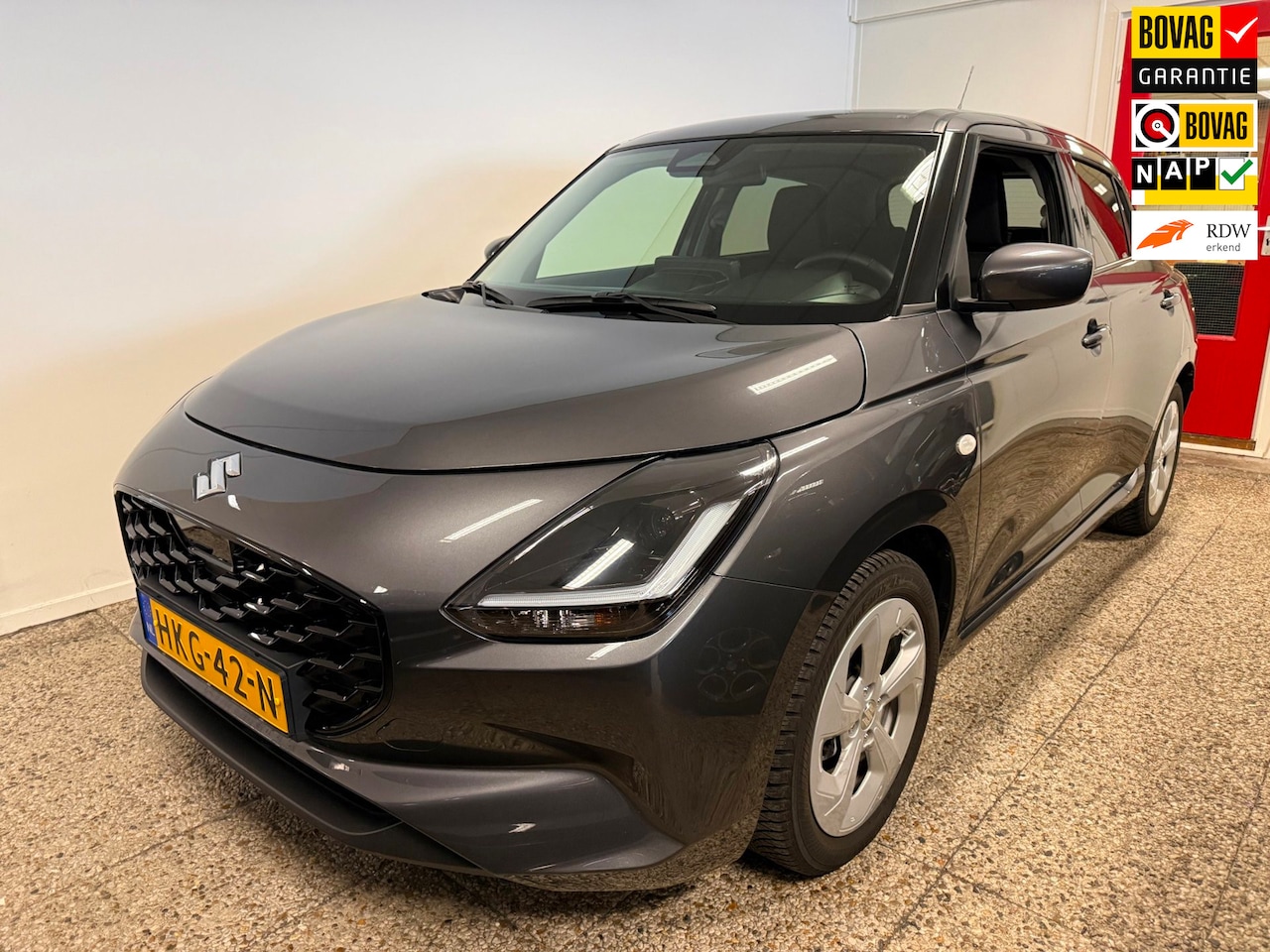 Suzuki Swift - 1.2 Select Smart Hybrid | Automaat | Carplay | All Season | 10 jaar Garantie! - AutoWereld.nl