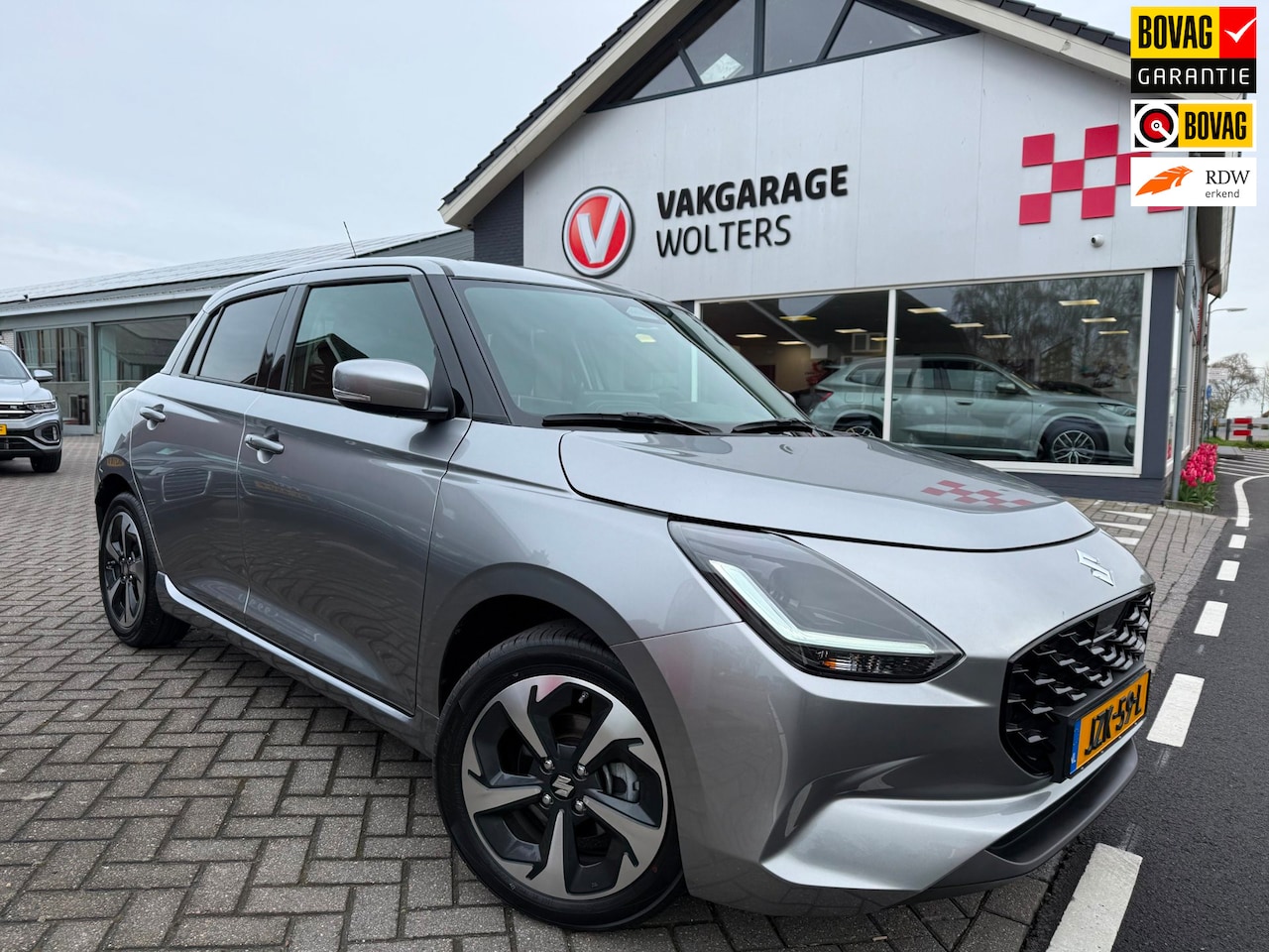 Suzuki Swift - 1.2 Style Smart Hybrid RIJKLAARPRIJS! - AutoWereld.nl