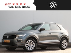 Volkswagen T-Roc - 1.5 TSI Sport | Trekhaak | All-Season | Navigatie | Elektrische Klep | Dodehoeksensoren |